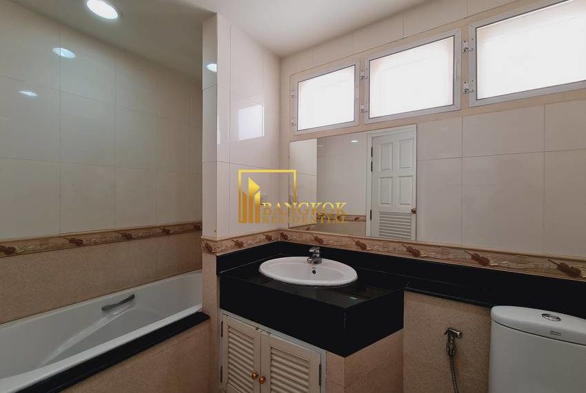 2 Bed Apartment Phrom Phong SCC Residence 0242 image-08