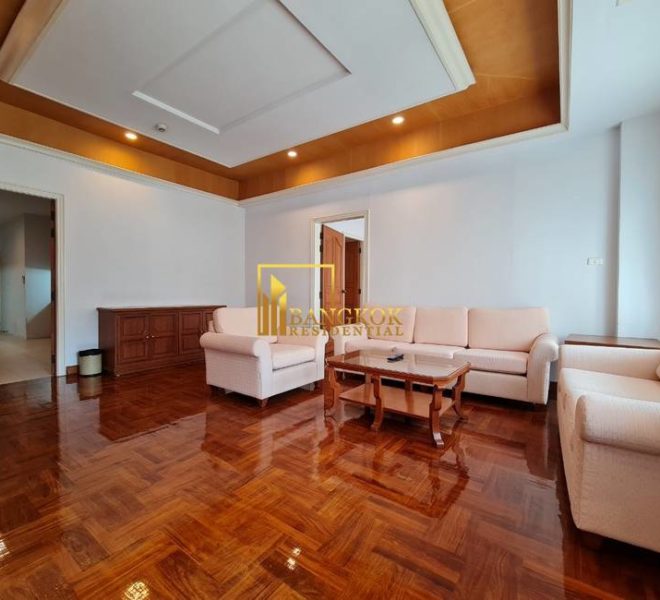 3 bed serviced apartment Chaidee Mansion 0144 image-02