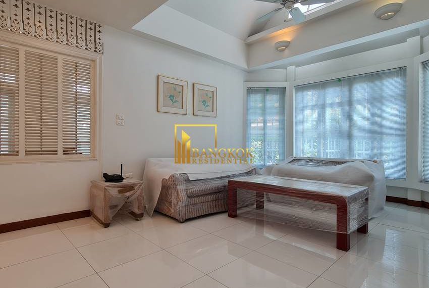 6 bedroom house for rent phrom phong 7701 image-05