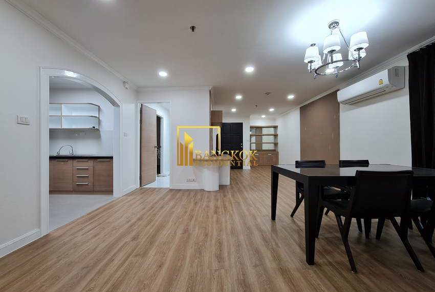 renovated 2 bed condo for rent phrom phong Baan Suanpetch 6556 image-03