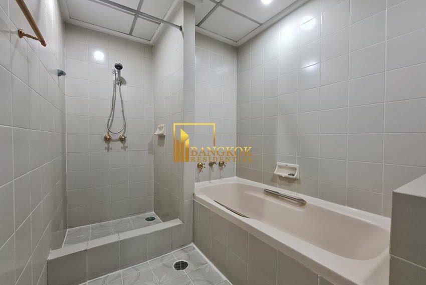 3 bed apartment Le Cullinan 0148 image-18