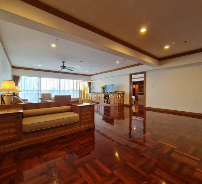 4 bed apartment for rent Centre Point Phromphong 7025 image-05
