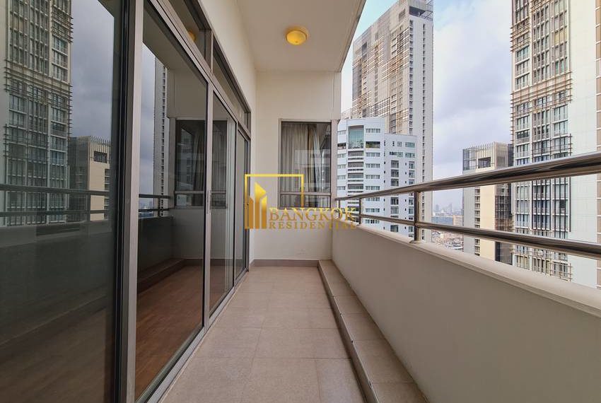 3 bed for rent Krungthep Thani Tower 0514 image-07