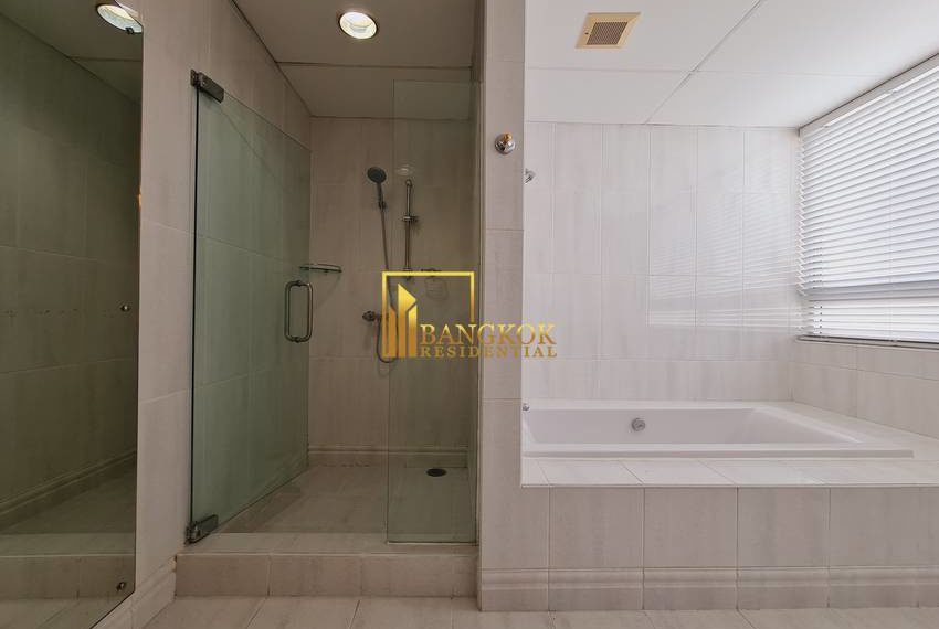 3 bed for rent Krungthep Thani Tower 0514 image-18