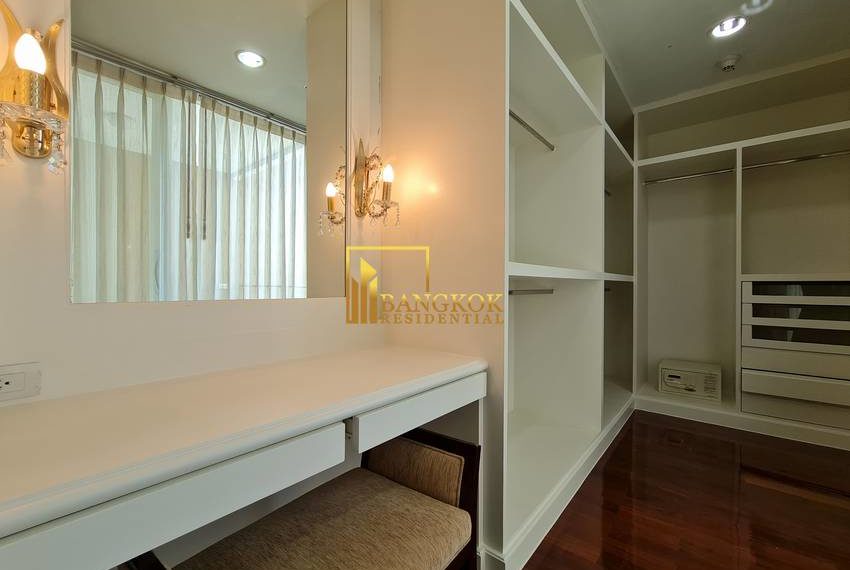 4 bed duplex penthouse apartment Piyathip Place 7101 image-25