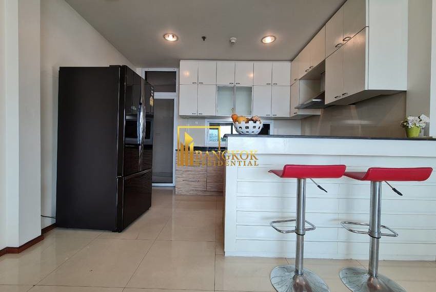 Piyathip Place 3 bed apartment for rent 7141 image-06