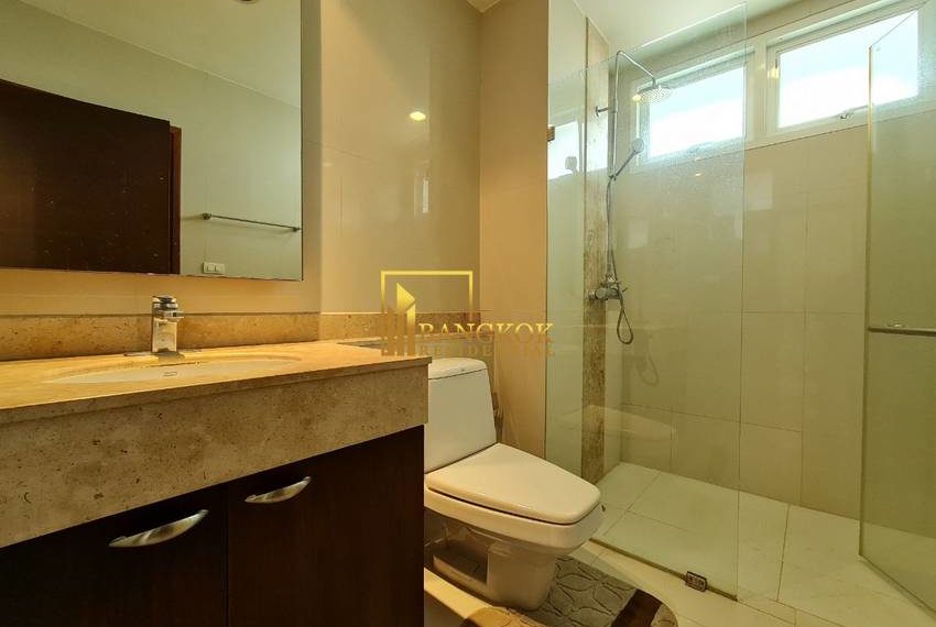 Piyathip Place 3 bed apartment for rent 7141 image-25