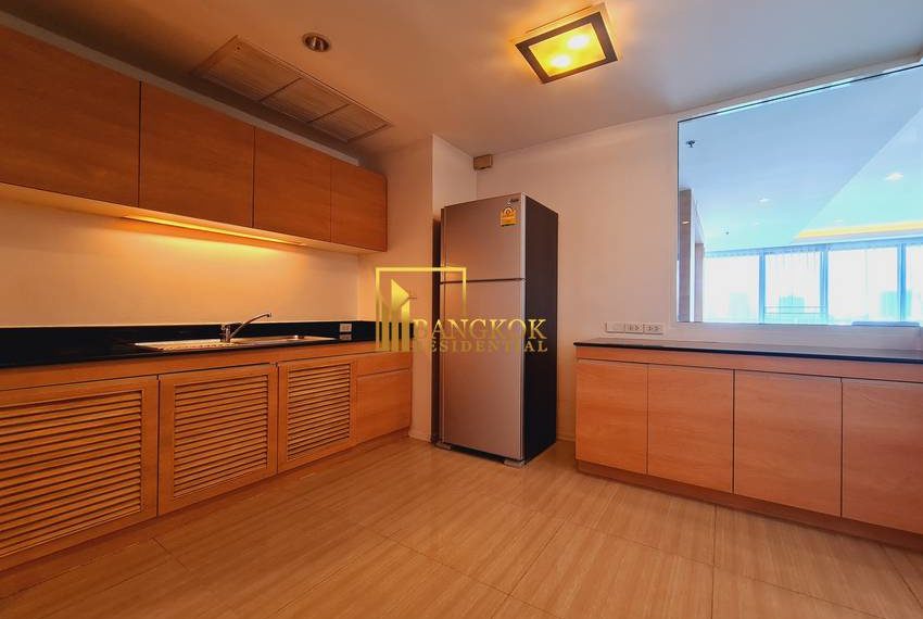 4 bed apartment Charoenjai Place 20196 image-07