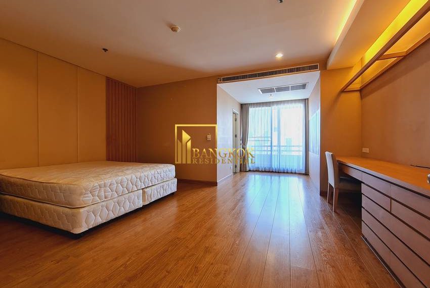 4 bed apartment Charoenjai Place 20196 image-17