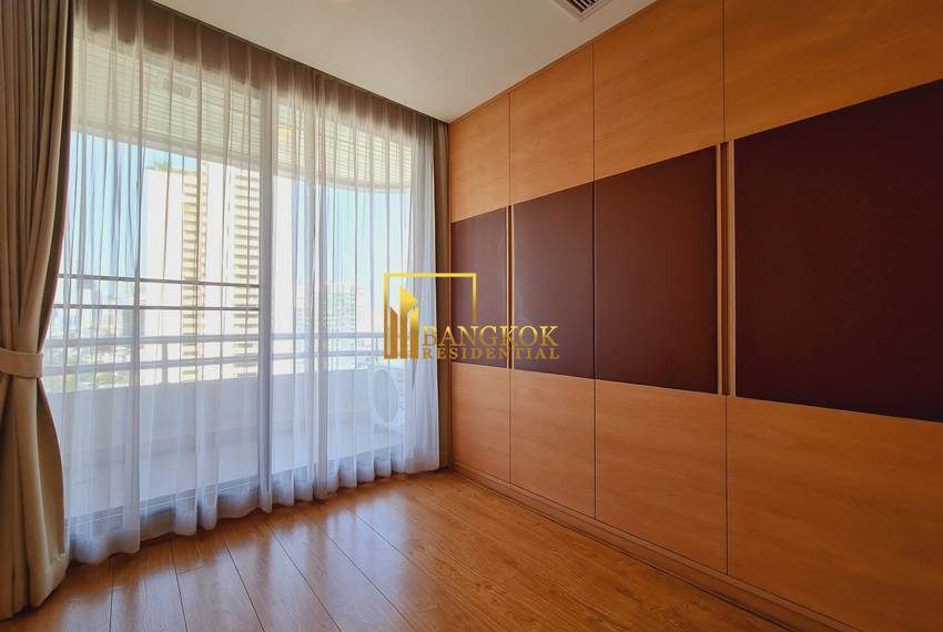 4 bed apartment Charoenjai Place 20196 image-19
