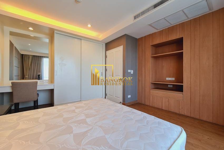 4 bed apartment Charoenjai Place 20196 image-24