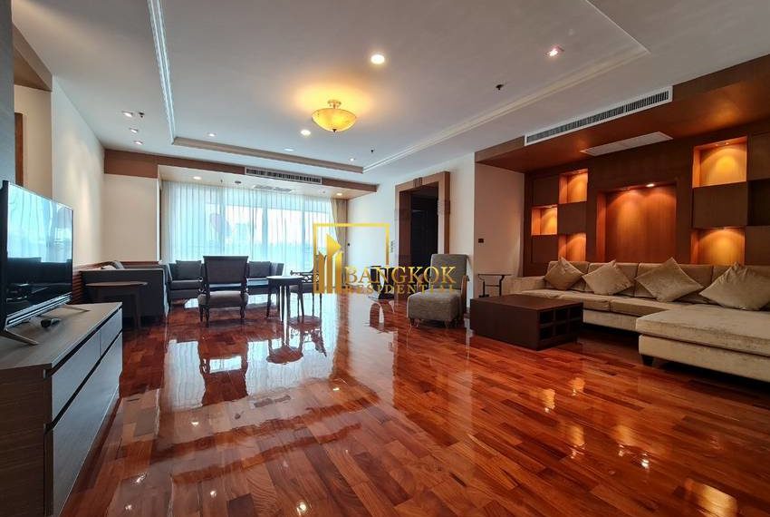 pet friendly 3 bed apartment BT Residence 20662 image-01