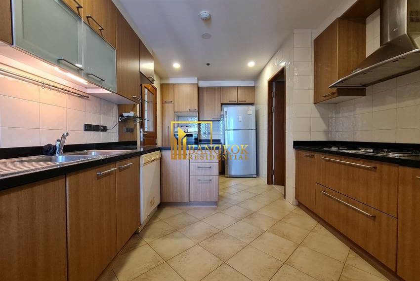 pet friendly 3 bed apartment BT Residence 20662 image-10
