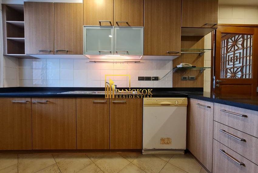 pet friendly 3 bed apartment BT Residence 20662 image-11