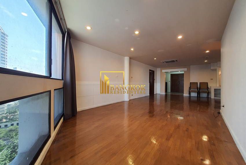 pet friendly 3 bed condo for rent President Park 13003 image-08