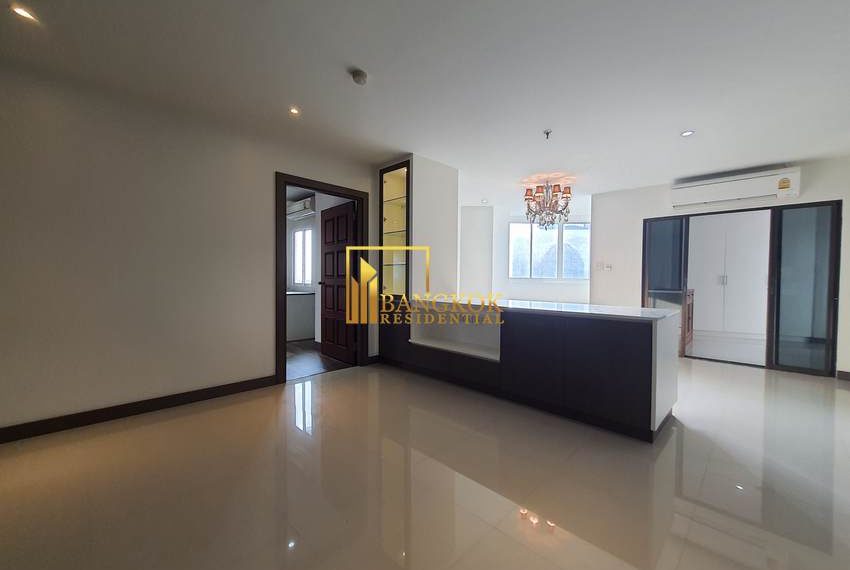 2 bed thonglor condo 55th Tower 11336 image-01