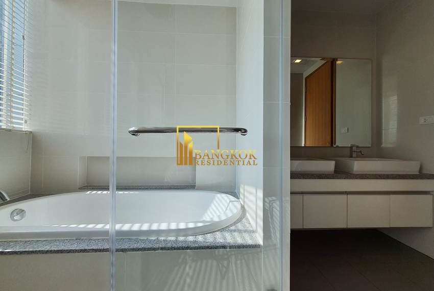 3 bedroom condo for rent Millennium Residence 10856 image-16