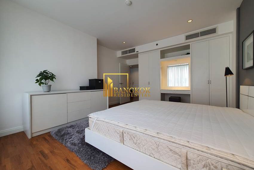 renovated 2 bed condo for rent Langsuan Ville 14393 image-11