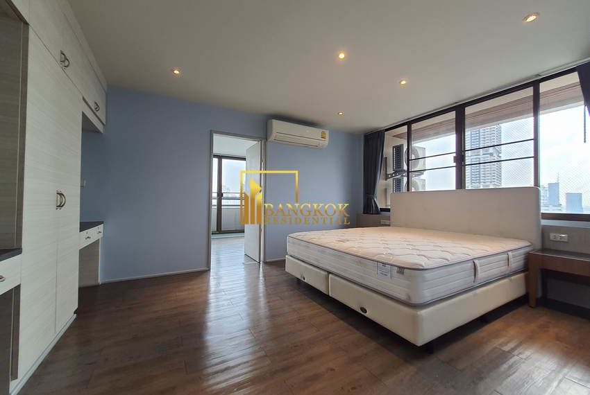 renovated 4 bed condo for rent sukhumvit 43 Acadamia Grand Tower 14433 image-18