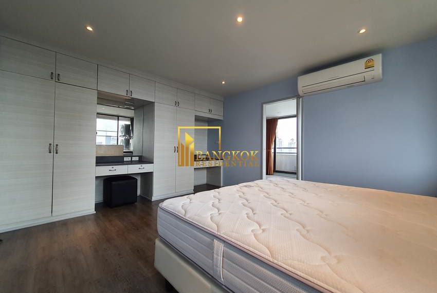 renovated 4 bed condo for rent sukhumvit 43 Acadamia Grand Tower 14433 image-19