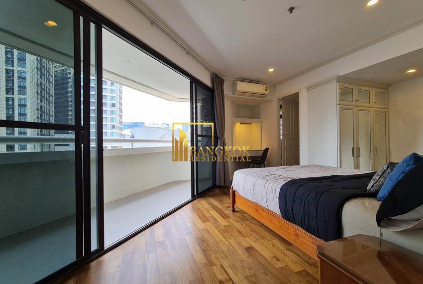 3 bedroom renovated condo for rent Baan Suanpetch 6814 image-13