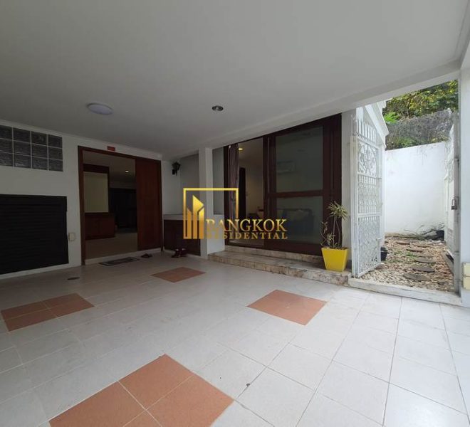 3 bedroom townhouse for rent asoke 8714 image-02