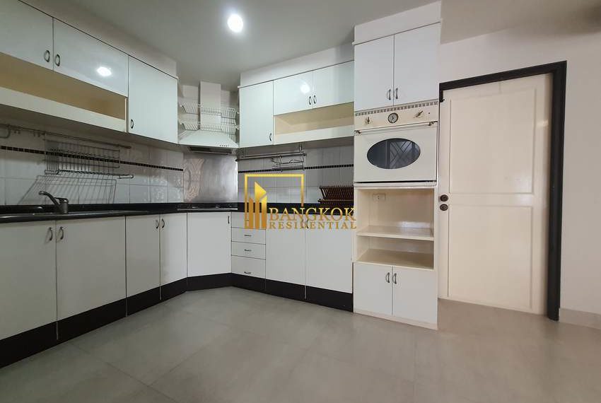 3 bedroom townhouse for rent asoke 8714 image-07