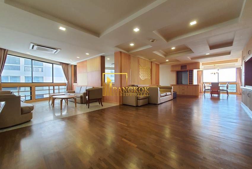 pet friendly 3 bed for rent President Park 14460 image-01