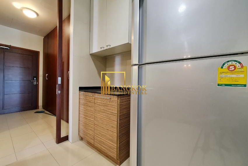 3 bed serviced apartment Piyathip Place 7130 image-06