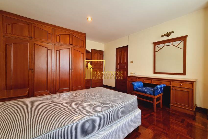 pet friendly 4 bed apartment asoke Sriratana Mansion 2 20428 image-13