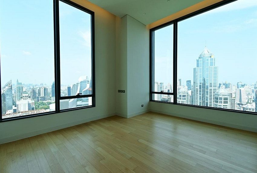 Spacious 4 Bedroom Luxury Condo For Rent Sindhorn Residence 15016 Image-17