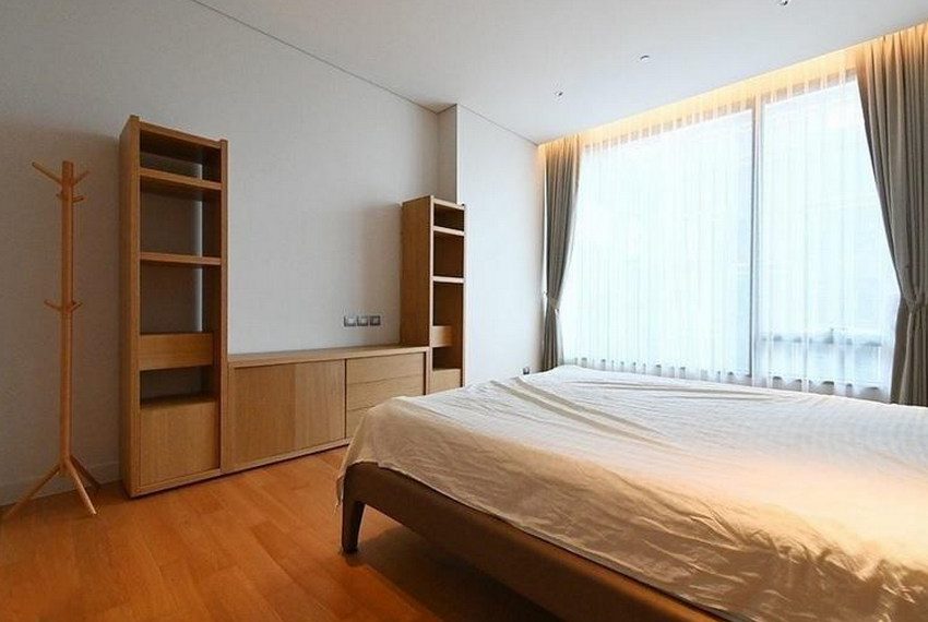 1 Bedroom Luxury Condo For Rent Sindhorn Residence 15047 Image-06