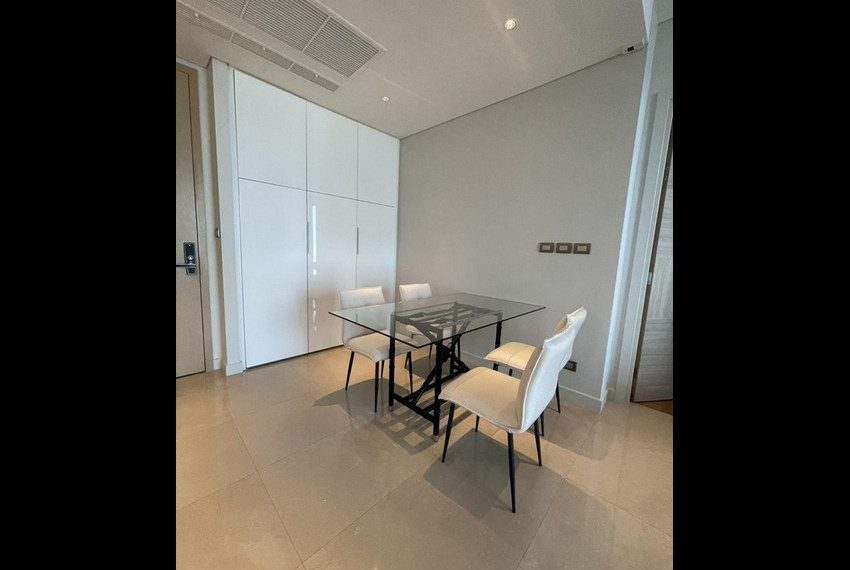2 Bed Condo For Rent in Sindhorn Residence 15151 Image-04