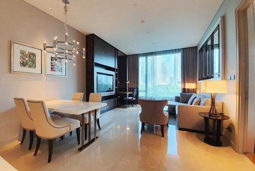 Luxury Condo 1 Bedroom For Rent in Sindhorn Residence 15227 Image-02
