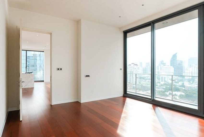 Gorgeous 3 Bedroom Luxury Condo Khun By Yoo Thong Lo 15400 Image-12